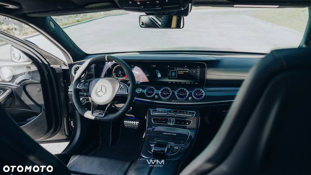 Mercedes-Benz Klasa E AMG 63 S 4Matic AMG Speedshift 9G-MCT Edition 1 - 19