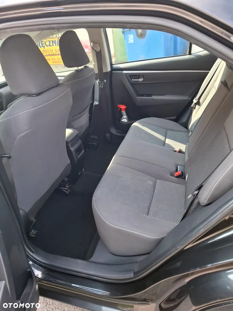 Toyota Corolla 1.6 Comfort - 6