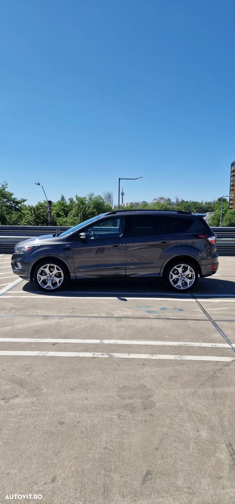 Ford Kuga 2.0 TDCi 4WD Powershift ST-Line - 5