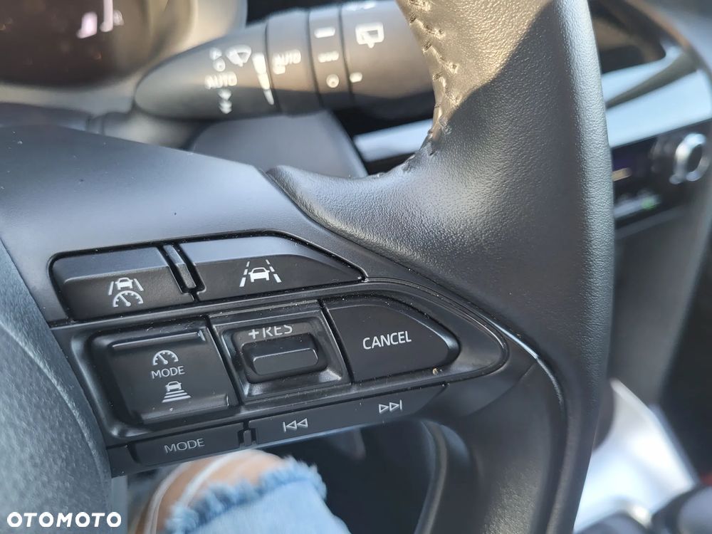 Toyota Yaris Cross Hybrid 1.5 Comfort - 24