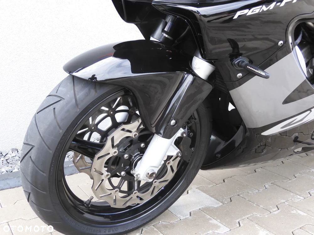 Honda CBR - 23