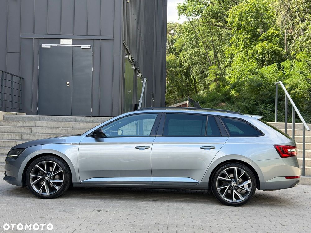 Skoda Superb 2.0 TDI DSG Sportline - 8