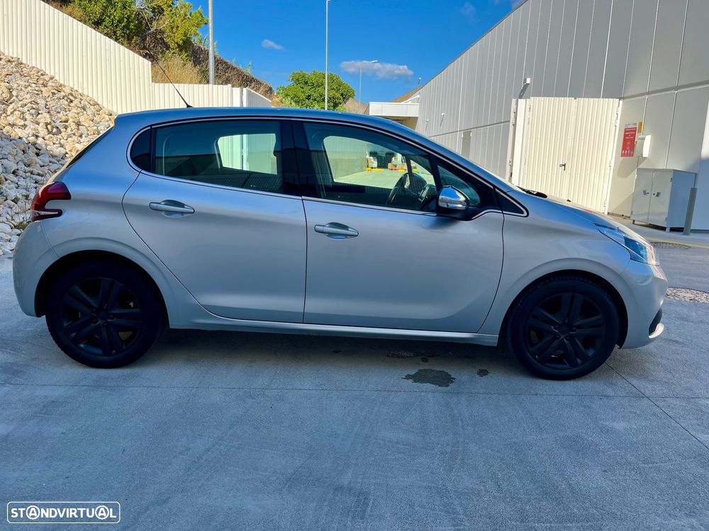 Peugeot 208 1.2 PureTech Allure - 3