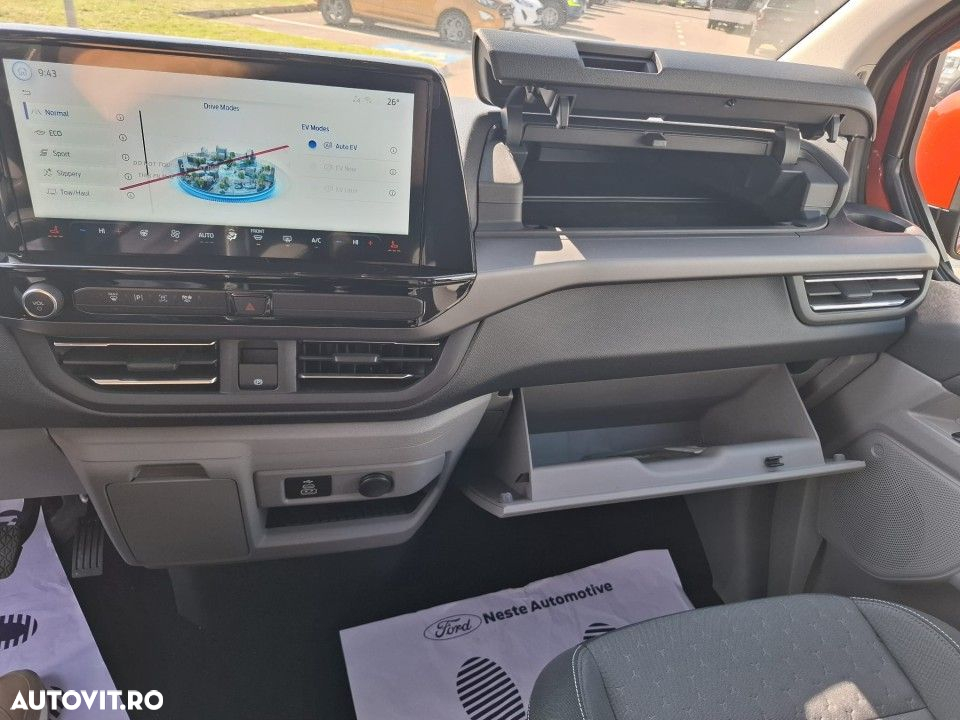 Ford Tourneo Custom - 20