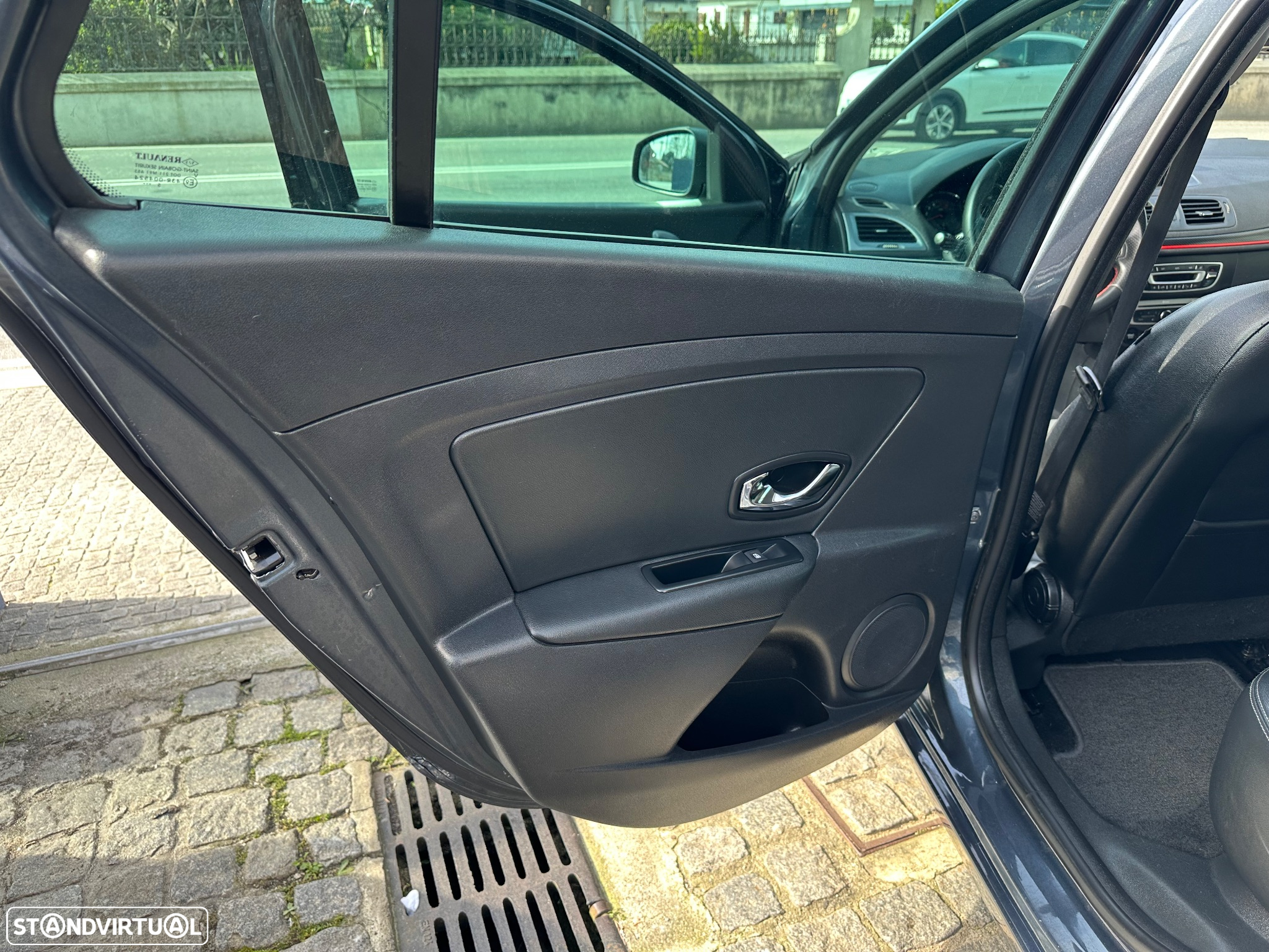 Renault Mégane Sport Tourer 1.5 dCi GT Line - 38