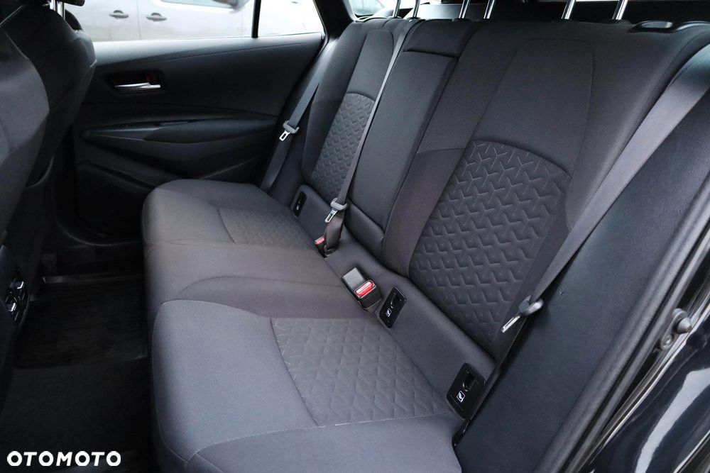 Toyota Corolla 1.8 Hybrid Comfort - 35