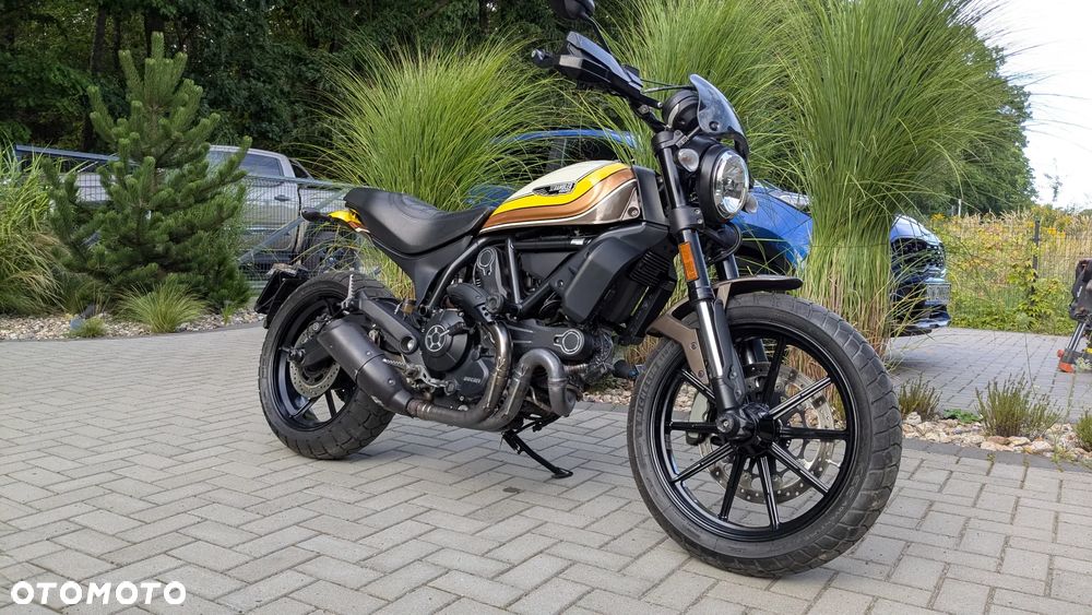 Ducati Scrambler - 11