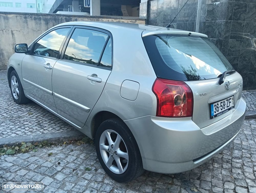 Toyota Corolla 1.4 D-4D S-Pack+AC - 19