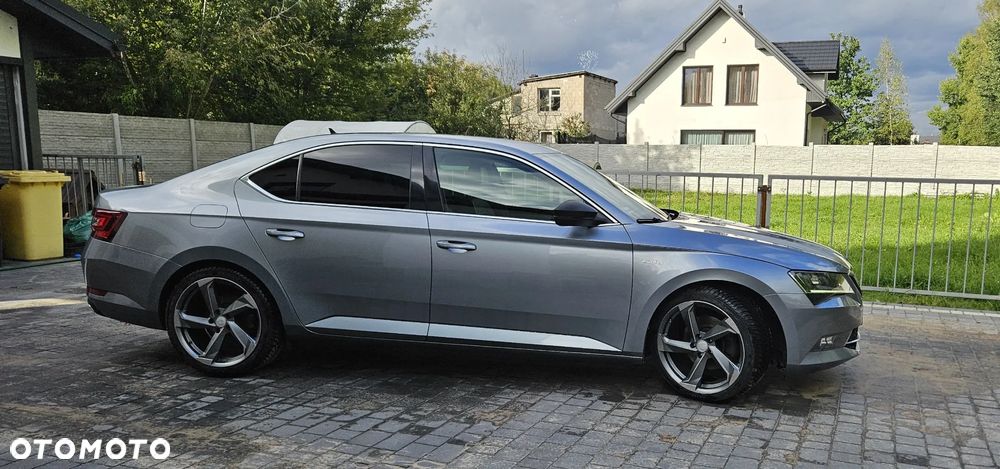 Skoda Superb 2.0 TDI L&K DSG - 4
