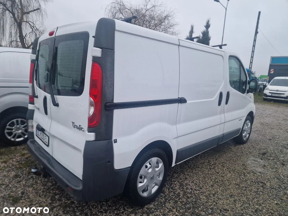 Renault Trafik - 7