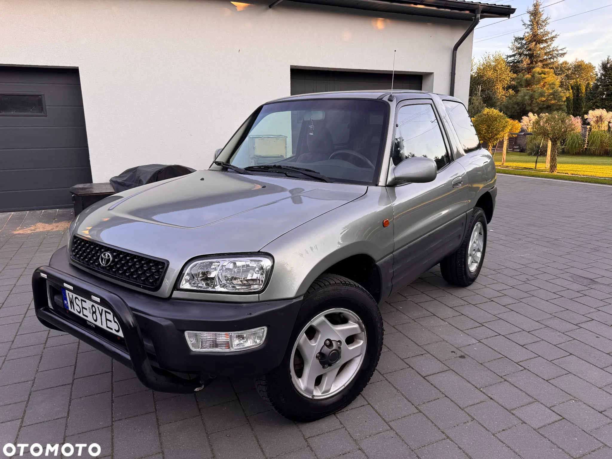 Toyota RAV4 2.0 - 14