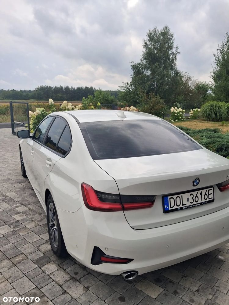 BMW Seria 3 318i Advantage - 8