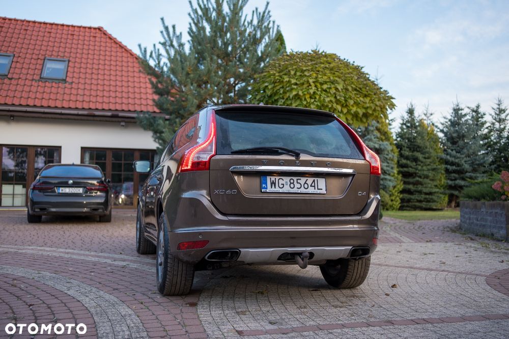 Volvo XC 60 D4 Geartronic Summum - 3