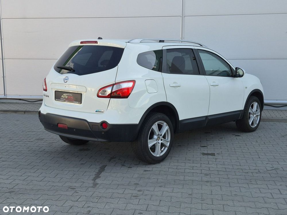 Nissan Qashqai+2 - 16