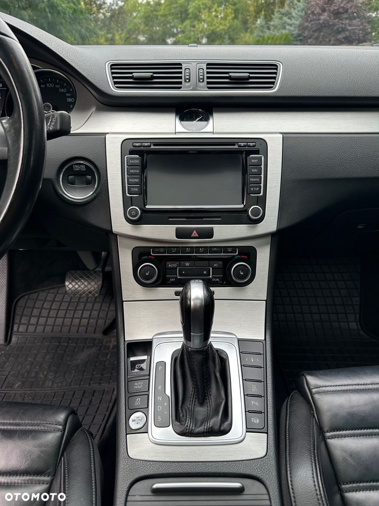Volkswagen Passat 2.0 TSI Highline DSG - 15