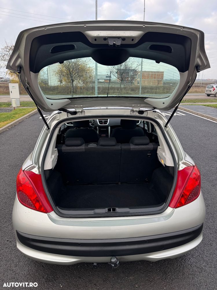 Peugeot 207 120 Automatik Sport - 11