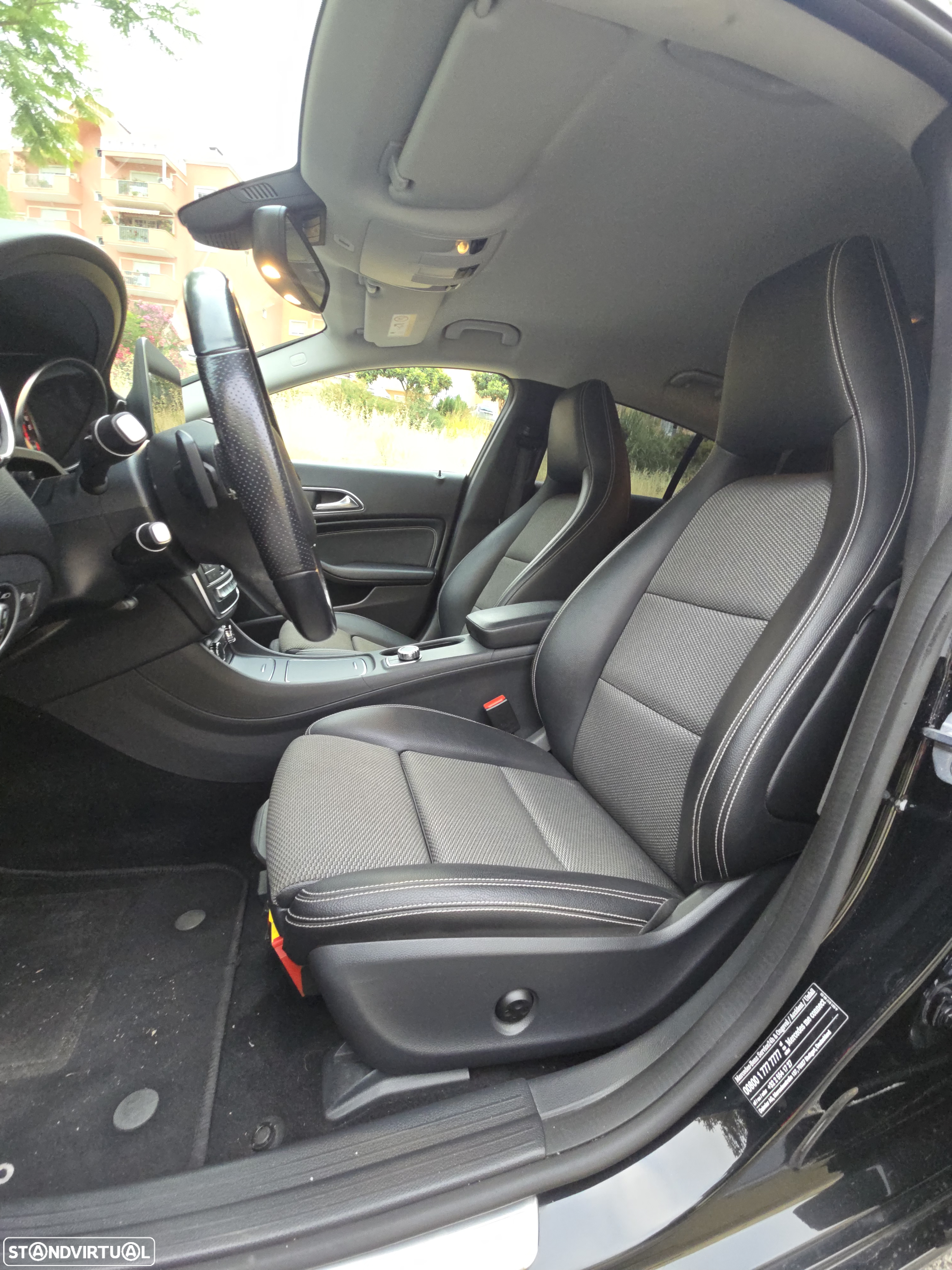 Mercedes-Benz CLA 200 d Shooting Brake Urban Aut. - 24