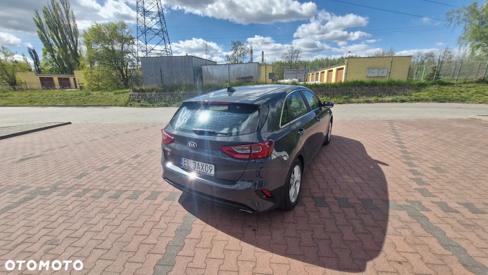 Kia Ceed 1.6 CRDi SCR M DCT - 3