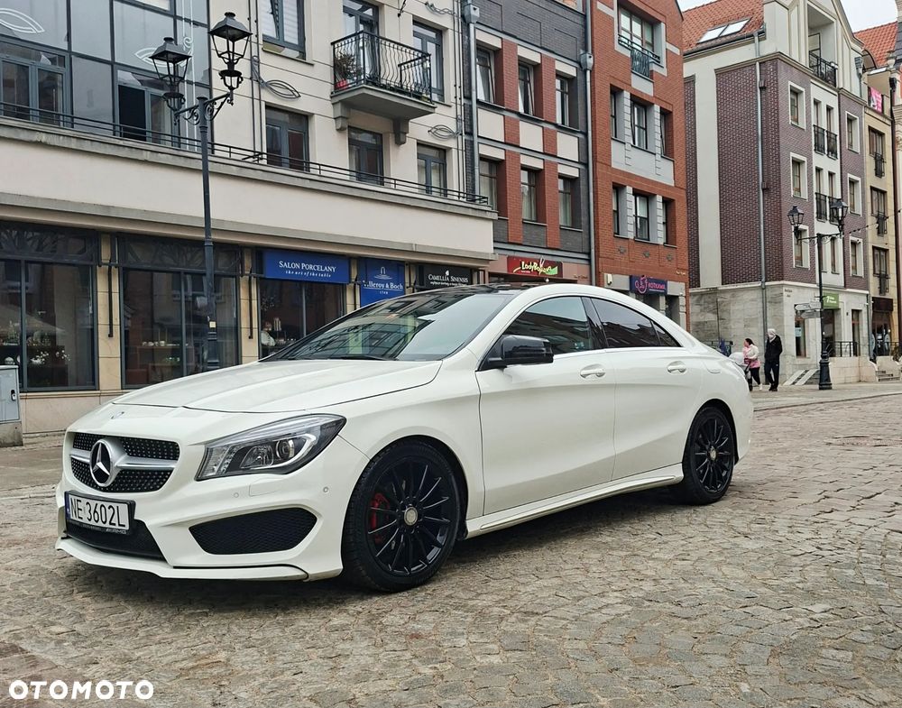 Mercedes-Benz CLA 180 7G-DCT AMG Line - 2