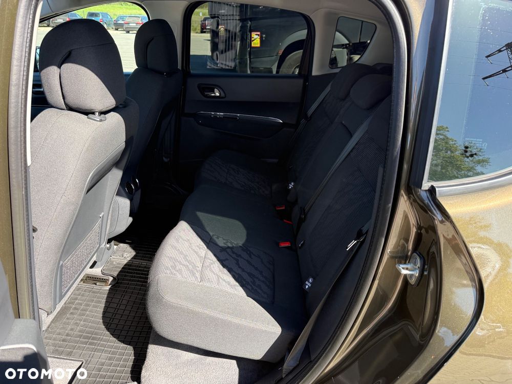 Peugeot 3008 120 VTi Style - 19