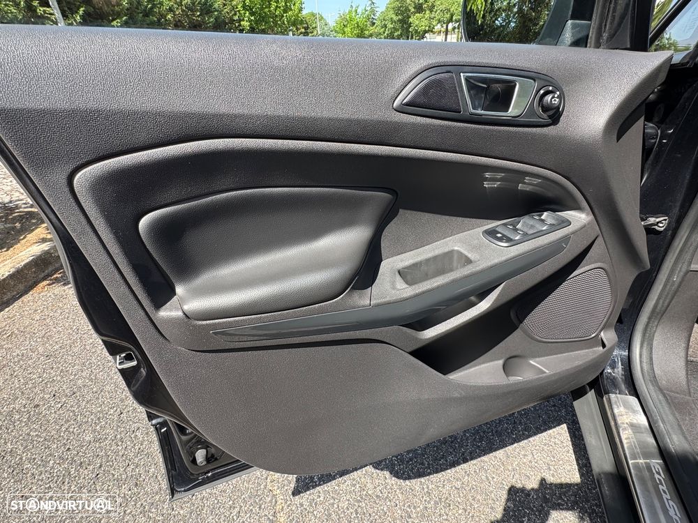Ford EcoSport 1.5 TDCi Titanium - 18