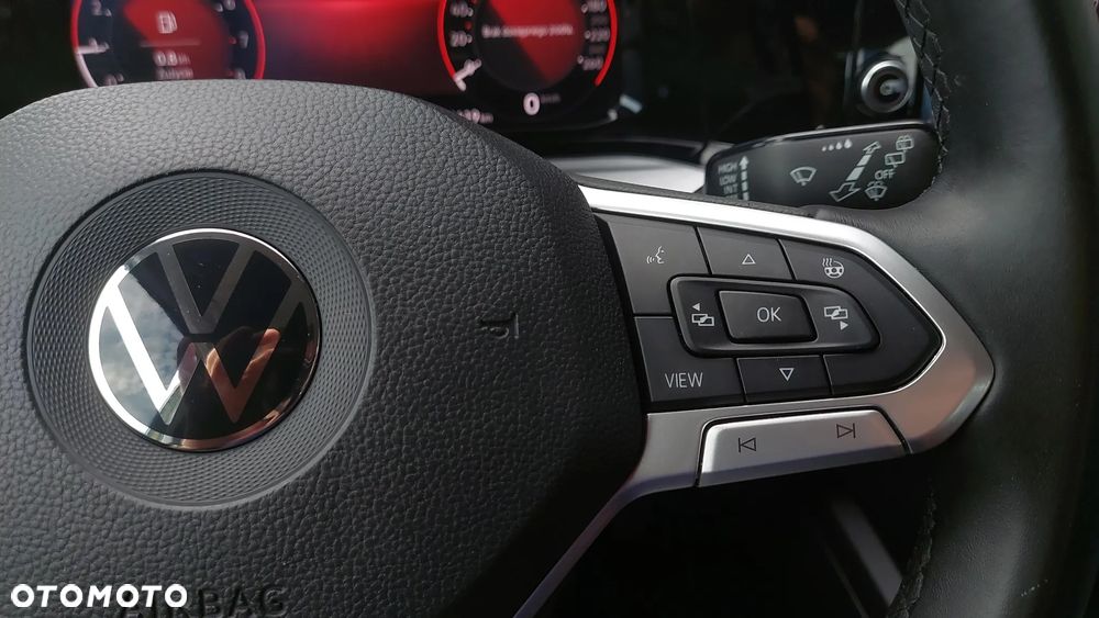 Volkswagen Golf VIII 1.5 TSI EVO Life - 21