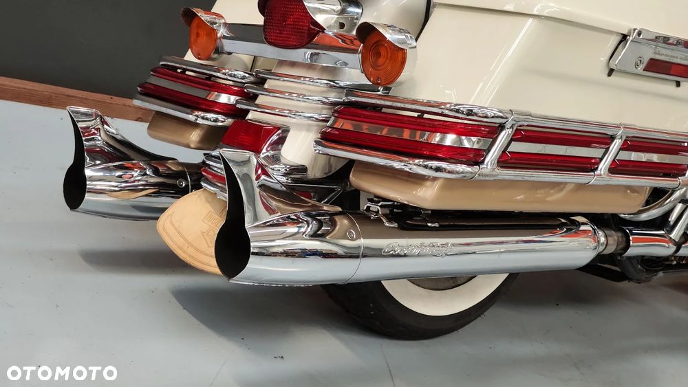Harley-Davidson FLH Electra Glide - 9