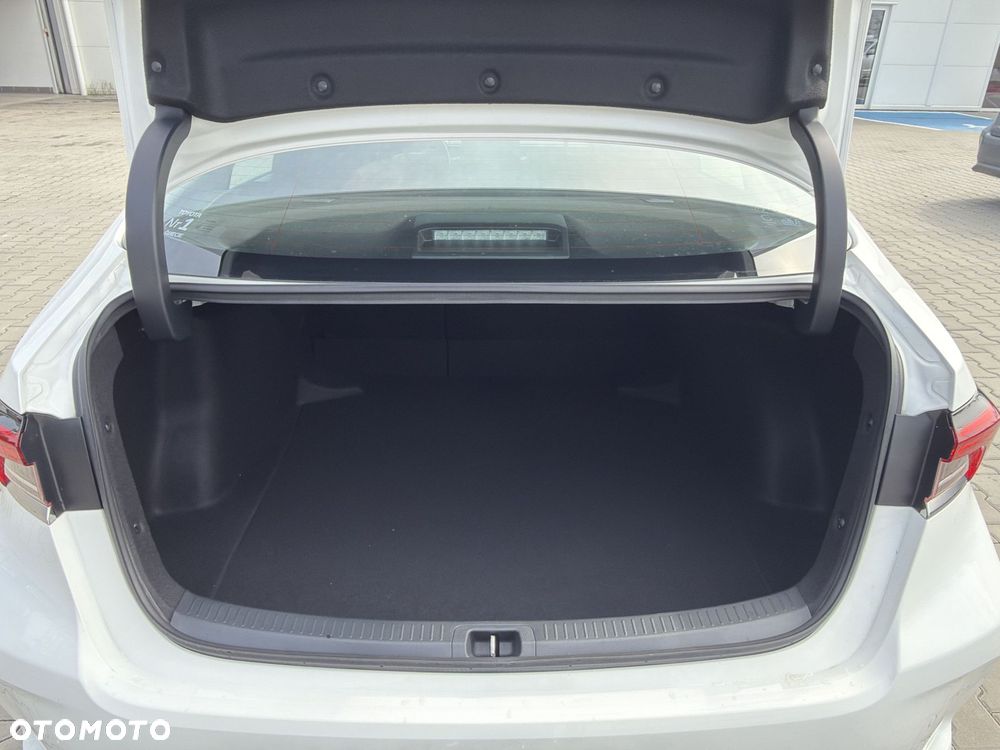 Toyota Corolla - 13