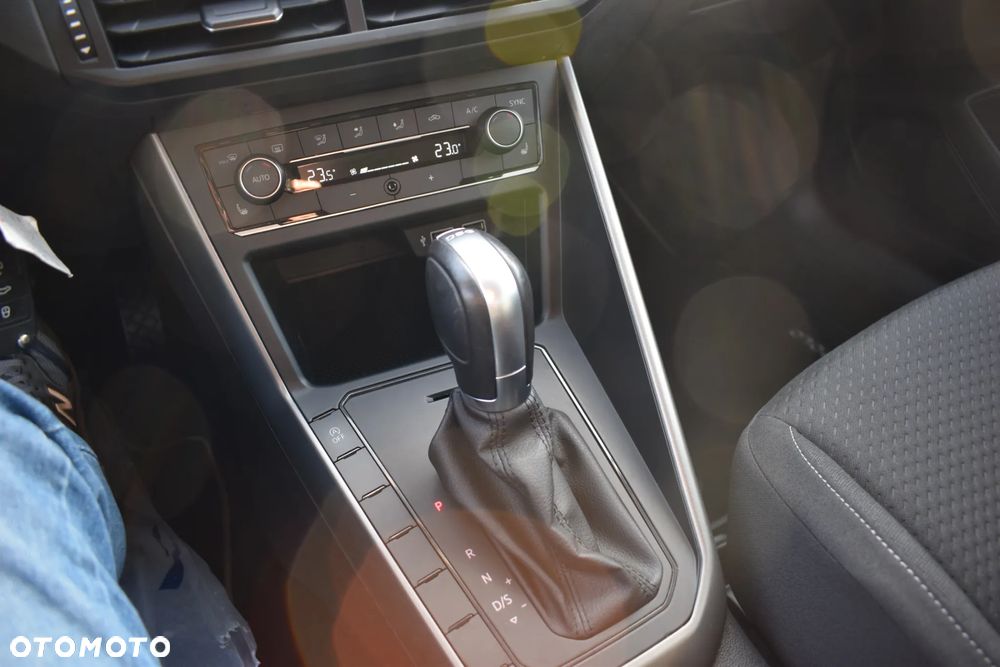 Volkswagen Polo 1.0 TSI DSG Comfortline - 21