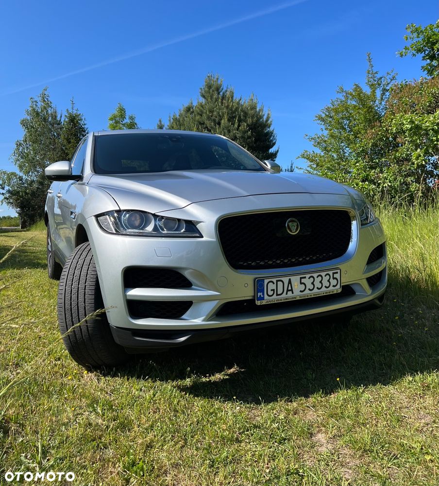 Jaguar F-Pace - 1