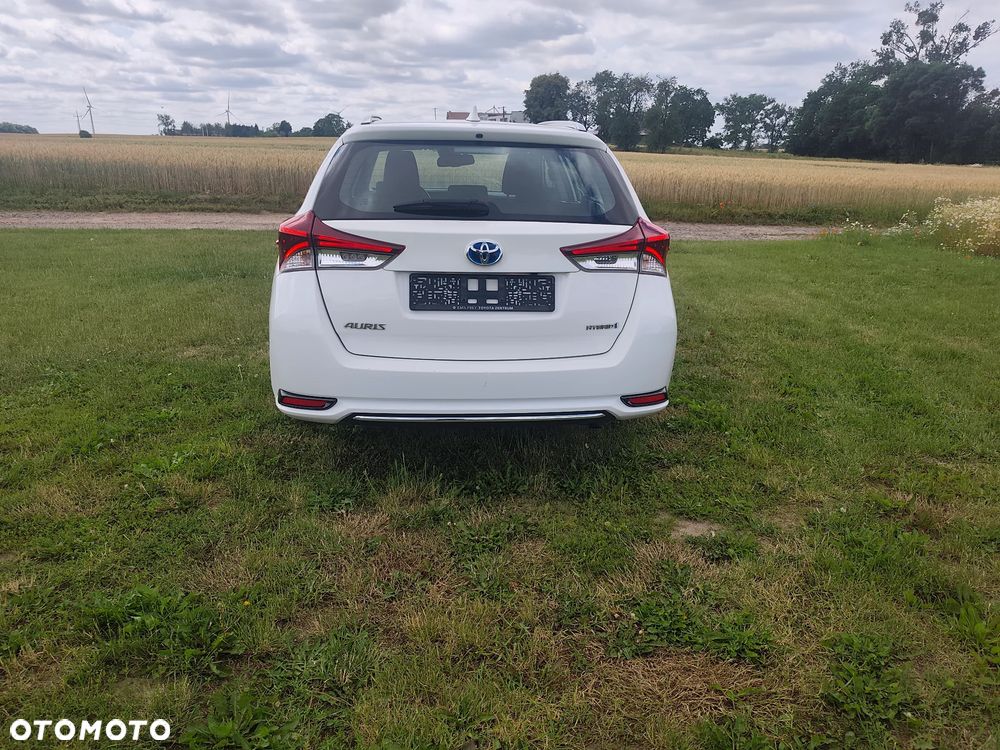 Toyota Auris - 4
