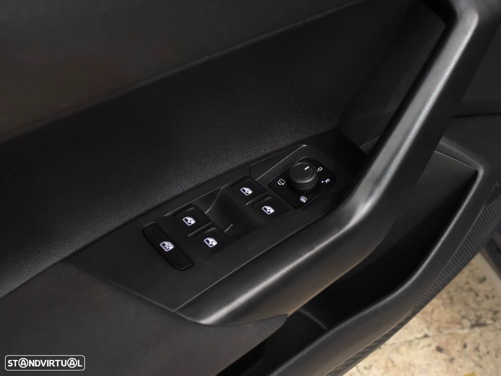 VW Taigo 1.0 TSI Life DSG - 19