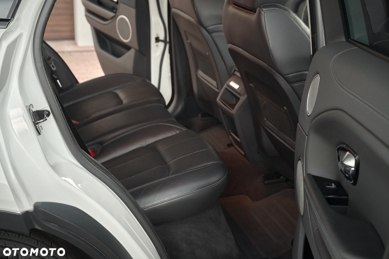 Land Rover Range Rover Evoque - 25