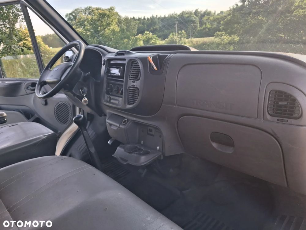 Ford TRANSIT - 13