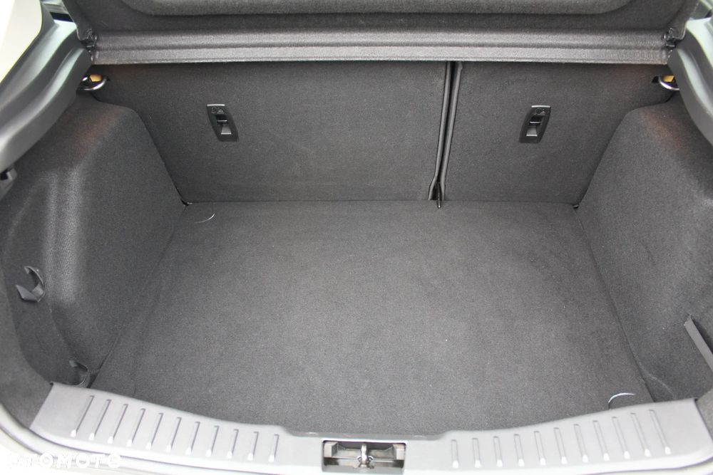 Ford Focus 1.0 EcoBoost Titanium - 18