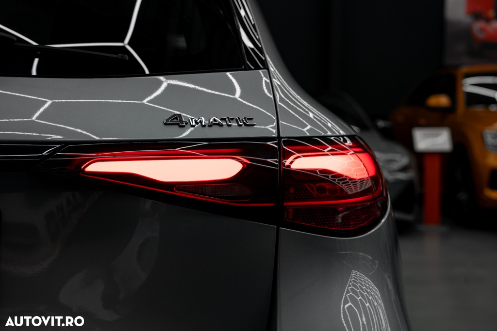 Mercedes-Benz GLC 300 e 4MATIC - 6