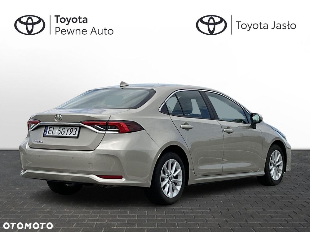 Toyota Corolla - 5