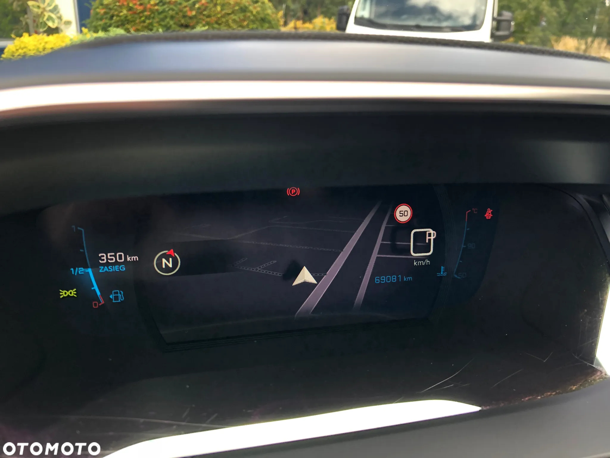 Peugeot 2008 1.2 PureTech Allure S&S EAT8 - 18