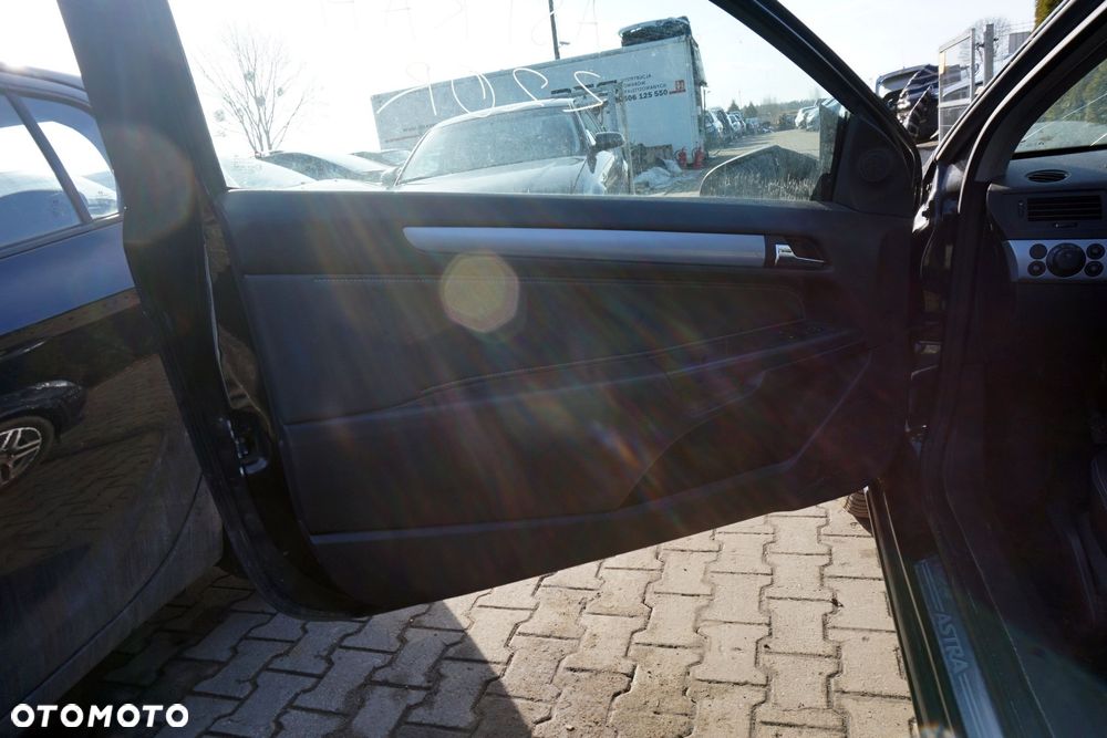 DRZWI PRZEDNIE LEWE ASTRA III H 3D HB Z20R  CZARNY OPEL 2004-2006 - 9