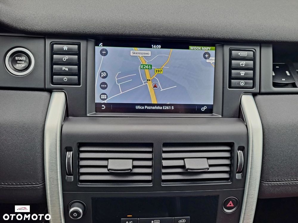 Land Rover Discovery Sport - 11