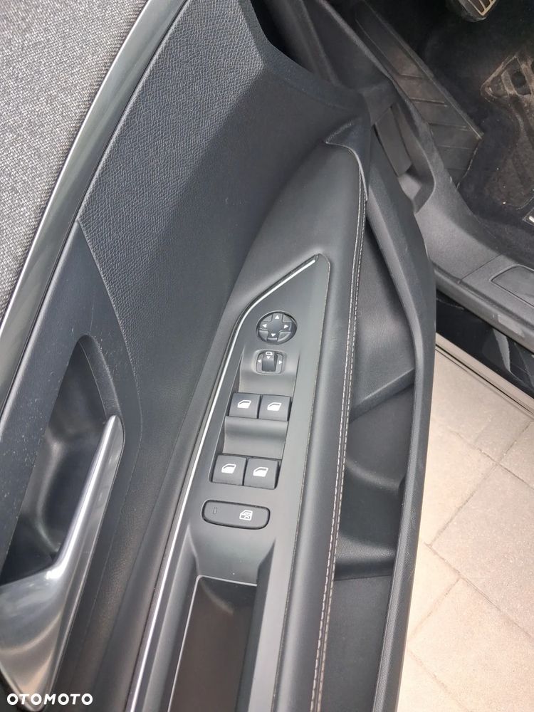 Peugeot 3008 BlueHDi 130 Stop & Start Allure - 24