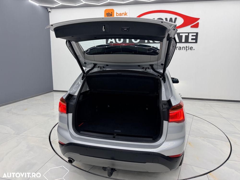 BMW X1 sDrive18d Sport Line - 18