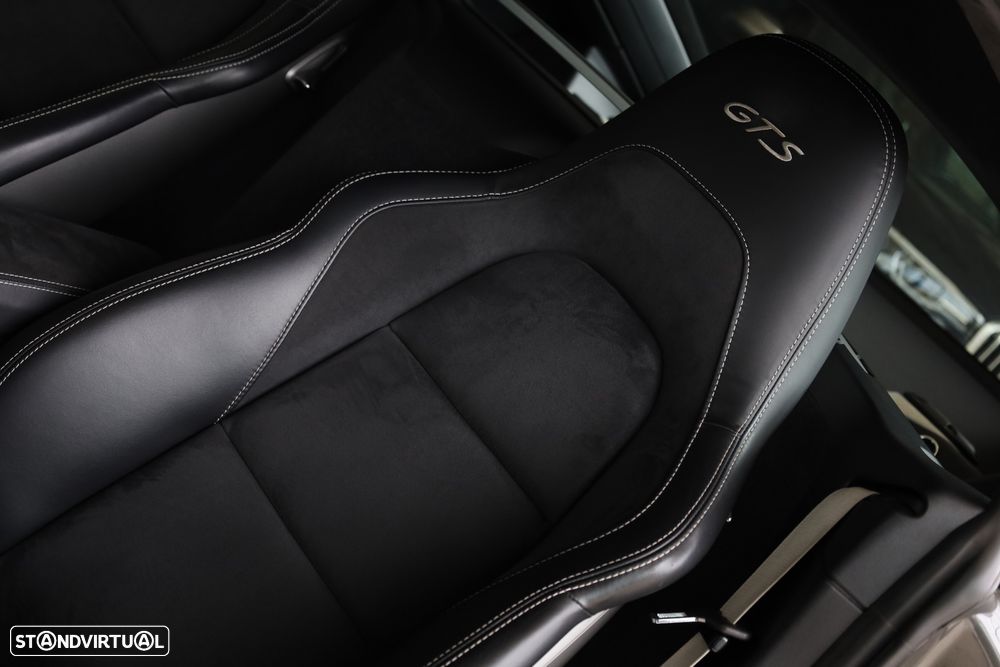 Porsche 718 Cayman GTS PDK - 17