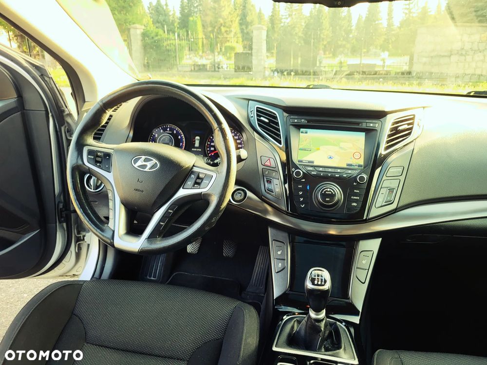 Hyundai i40 2.0 GDI Comfort + - 17