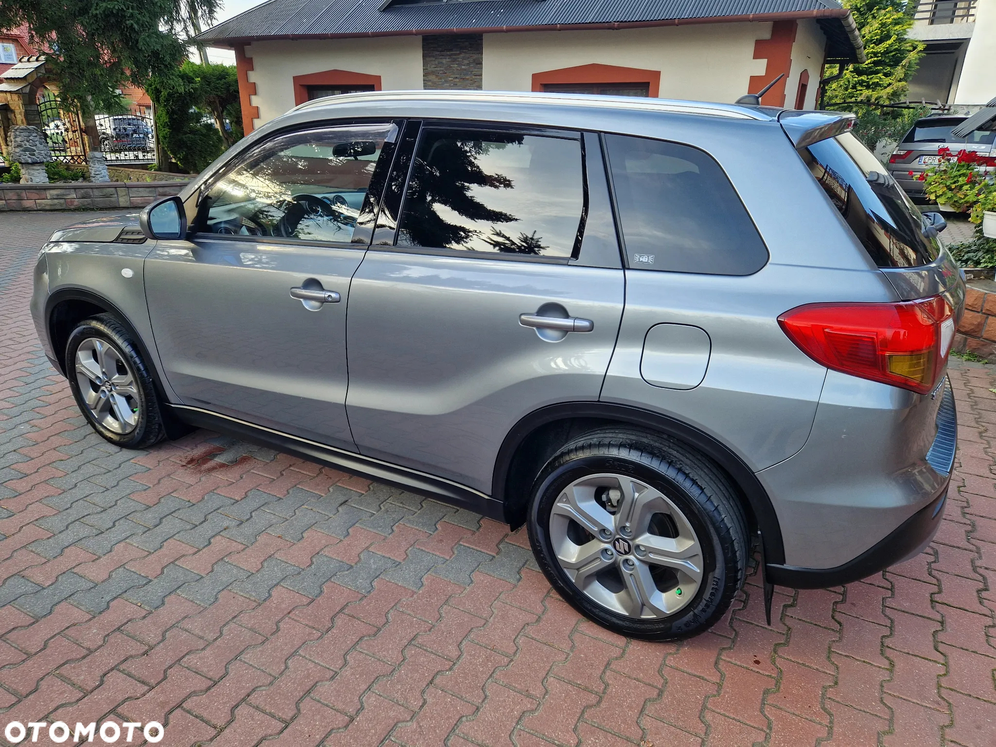 Suzuki Vitara 1.6 Premium 4WD - 32