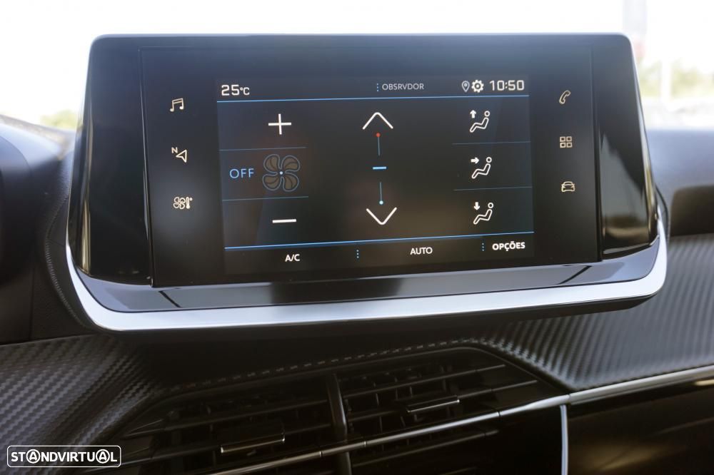 Peugeot 2008 1.2 PureTech Allure - 17