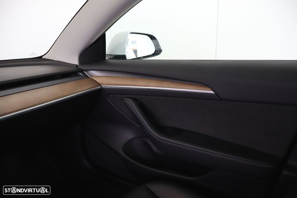 Tesla Model 3 Long Range Tração Integral - 33