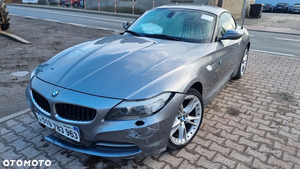 BMW Z4 sDrive30i - 18