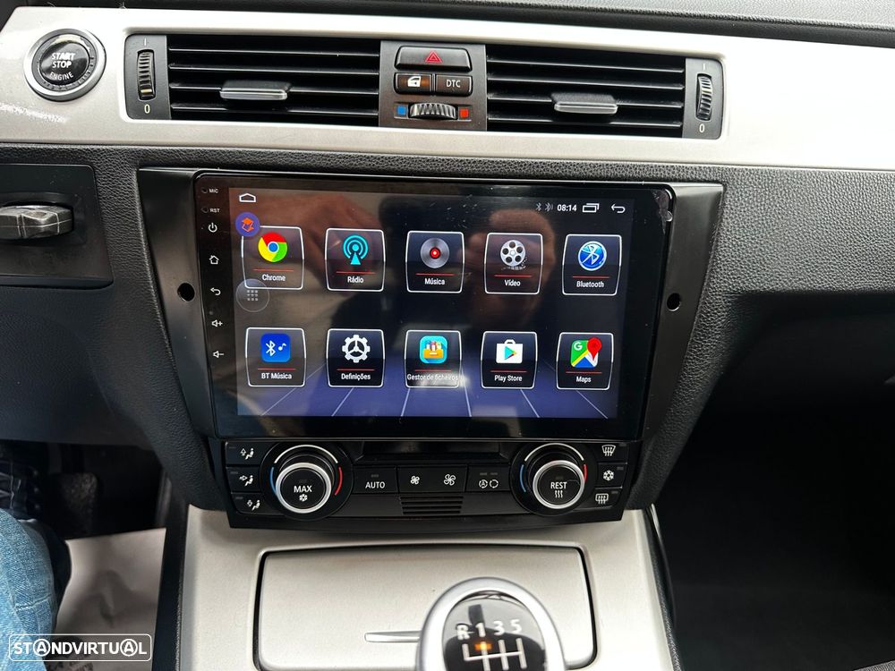 BMW 318 d Dynamic - 22