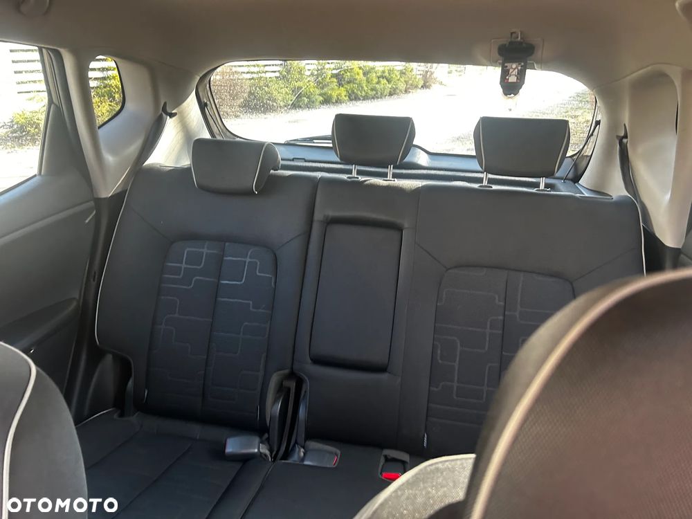 Kia Venga 1.6 XL - 10